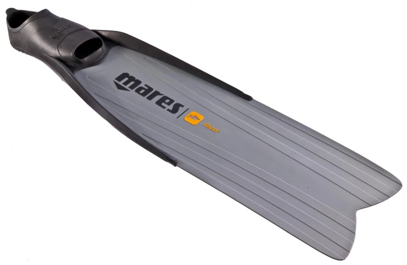 Plutvy na freediving RAZOR Mares