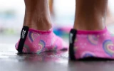 Detské protišmykové ponožky - Antislip Socks - dúha